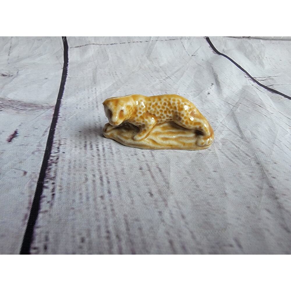 Wade Whimsies Figurine Leopard Cheetah Orange